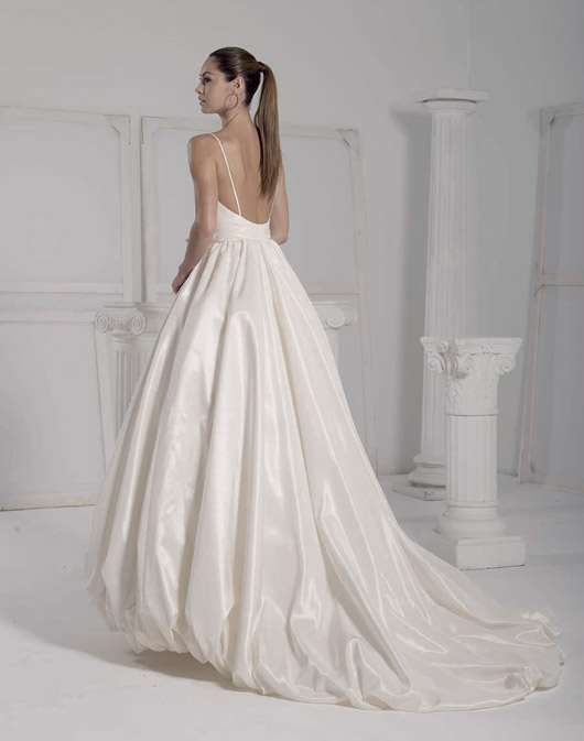 Kolekcja sukien ślubnych Fara Sposa 2009 - zdjęcie