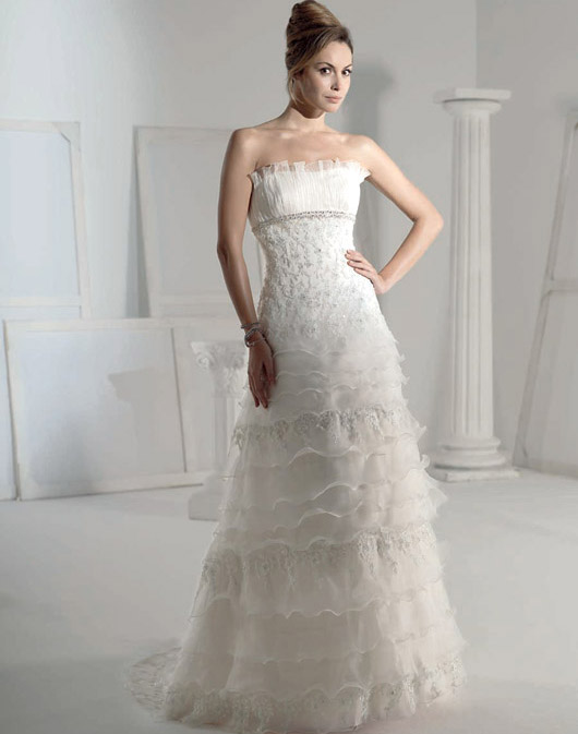 Kolekcja sukien ślubnych Fara Sposa 2009 - zdjęcie