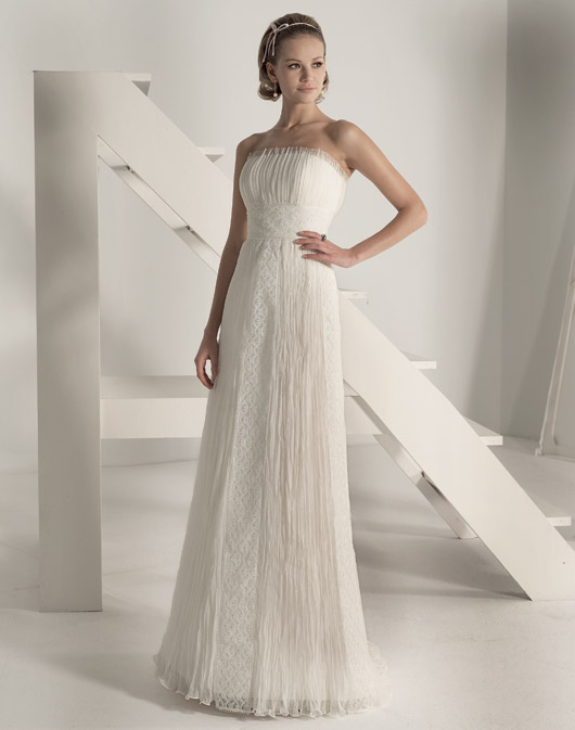 Kolekcja sukien ślubnych Fara Sposa 2009 - zdjęcie