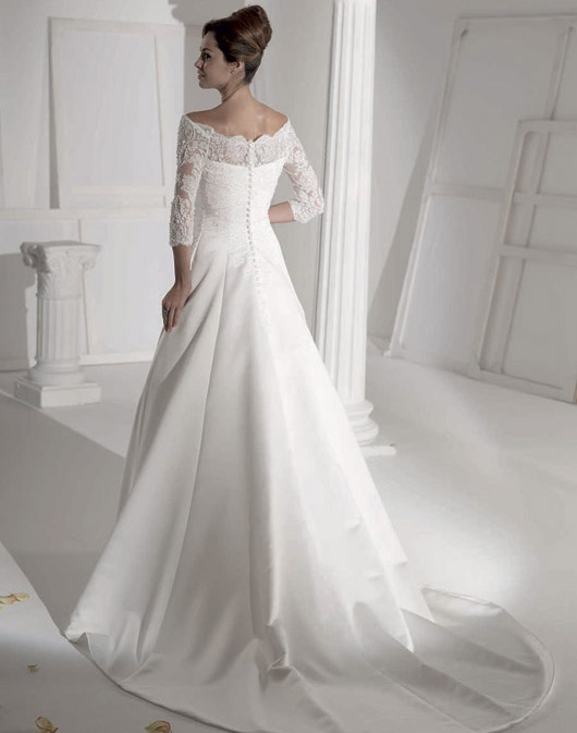 Suknie ślubne Fara Sposa 2009 - zdjęcie