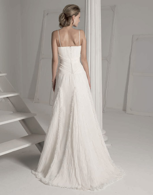 Suknie ślubne Fara Sposa 2009 - zdjęcie