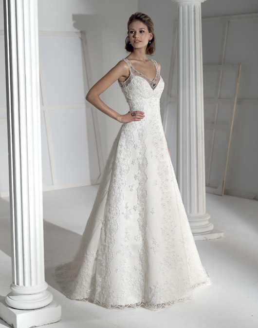 Suknie ślubne Fara Sposa 2009 - zdjęcie