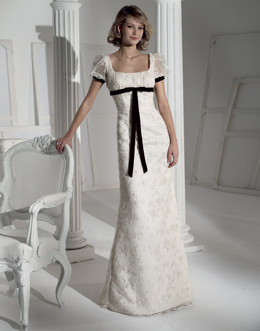 Suknie ślubne Fara Sposa 2009 - zdjęcie