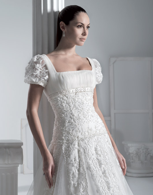 Suknie ślubne Fara Sposa 2009 - zdjęcie
