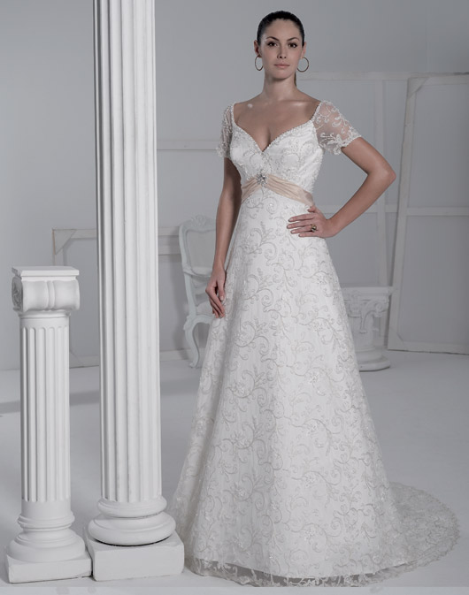 Suknie ślubne Fara Sposa 2009 - zdjęcie