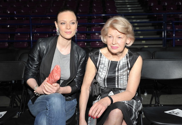 Magdalena Boczarska, Ewa Braun - Goście na pokazie Macieja Zienia