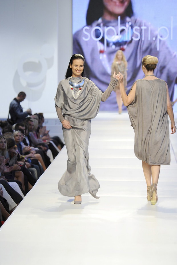 - Warsaw Fashion Street
