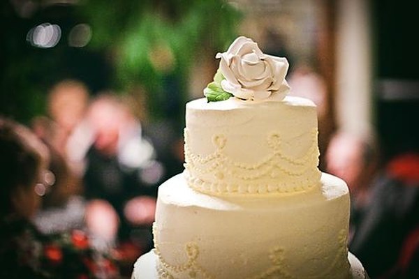 Okrągłe torty weselne - zdjęcie