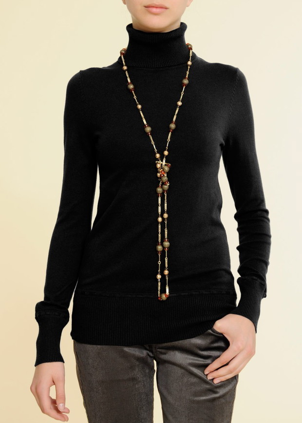 czarny sweter Mango - jesień-zima 2010/2011