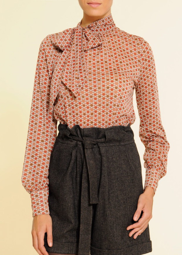 czerwona bluzka Mango we wzory - jesień-zima 2010/2011