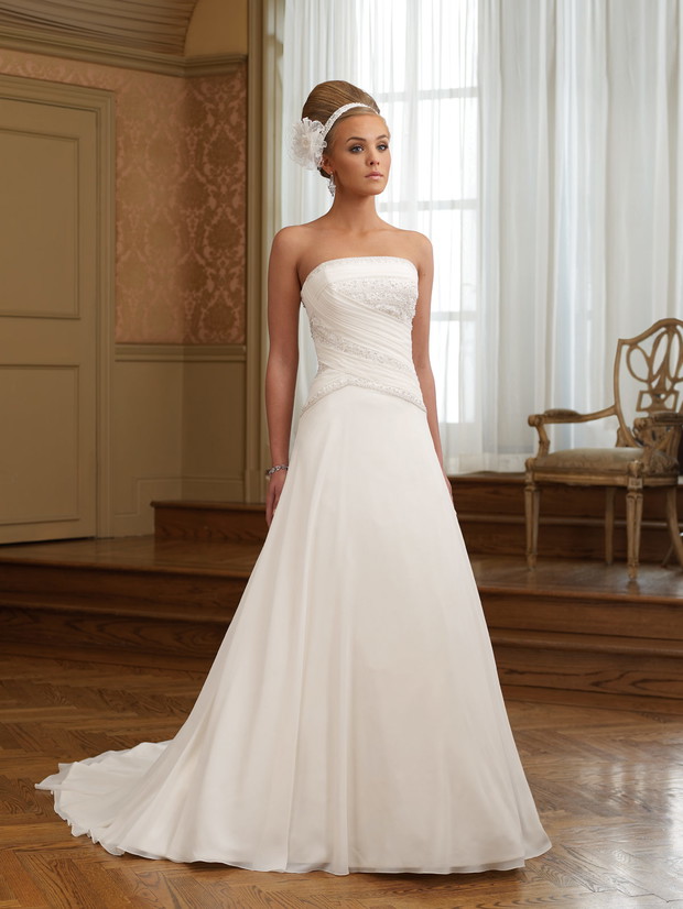 Suknie ślubne Mon Cheri - kolekcja 2010 - zdjęcie