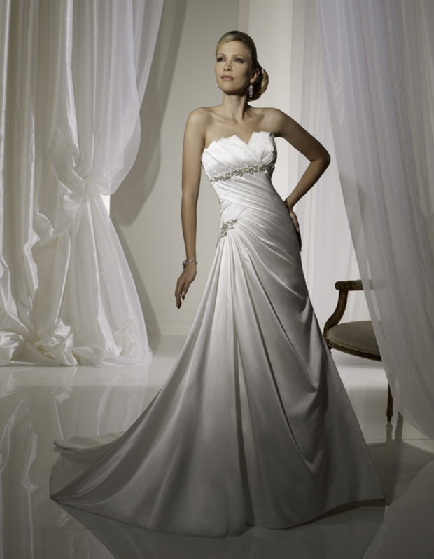 Suknie ślubne Sophia Tolli 2011 - zdjęcie