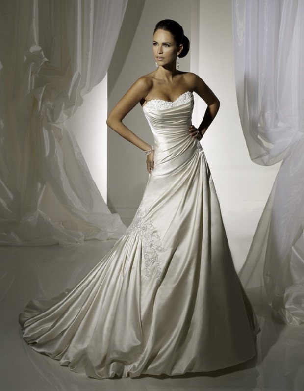 Suknie ślubne Sophia Tolli 2011 - zdjęcie