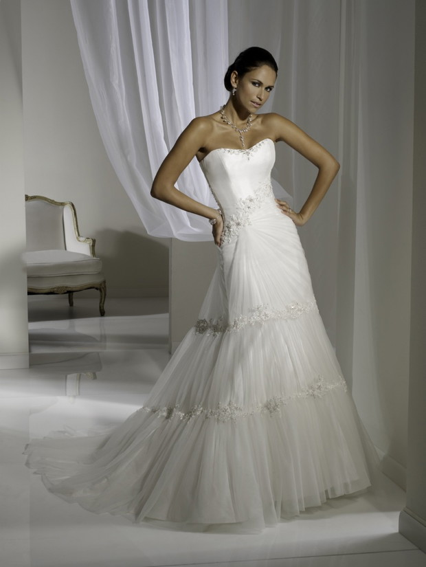 Suknie ślubne Sophia Tolli 2011 - zdjęcie