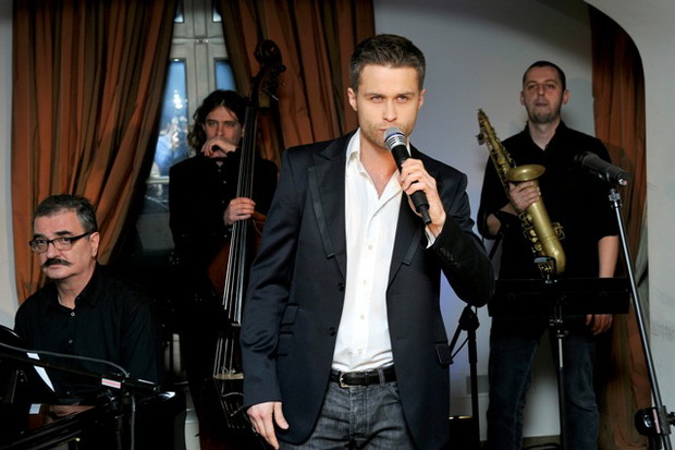 Swarovski wiosna/lato 2011 - zdjęcie