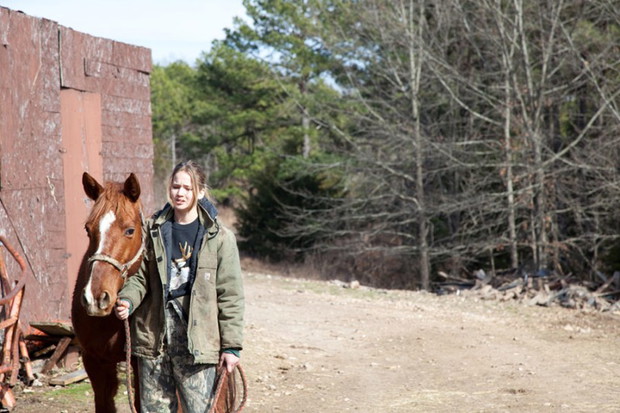 Do szpiku kości (reż. Debra Granik) - zdjęcie