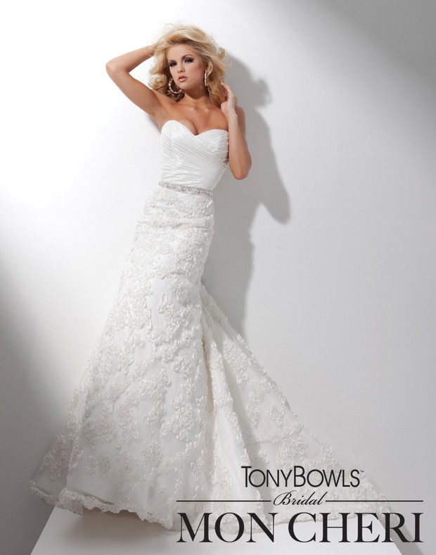 Najnowsza kolekcja sukien ślubnych Tony Bowls Briadal - zdjęcie