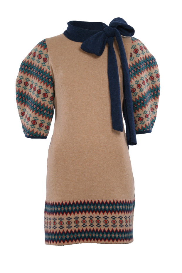 beżowy sweter Łucja Wojtala z kokardą - jesień/zima 2011/2012
