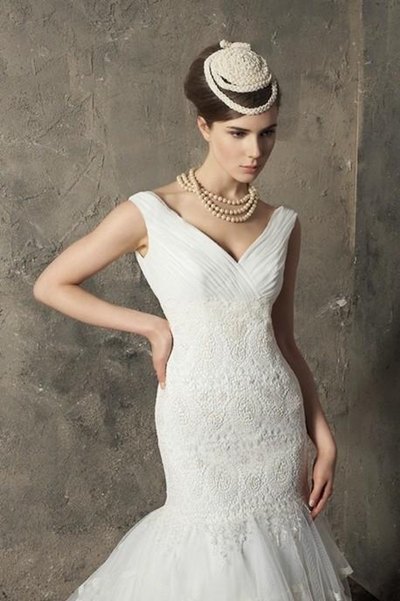 biały suknia ślubna Higar Novias syrenka - trendy 2012
