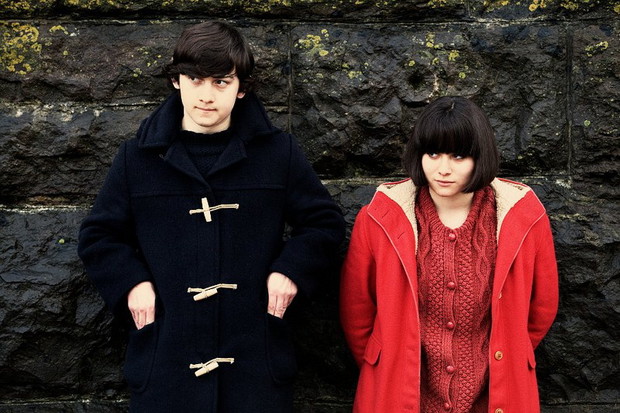 Craig Roberts, Yasmin Paige - Moja łódź podwodna