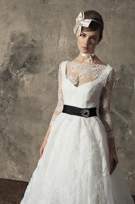 biała suknia ślubna Higar Novias