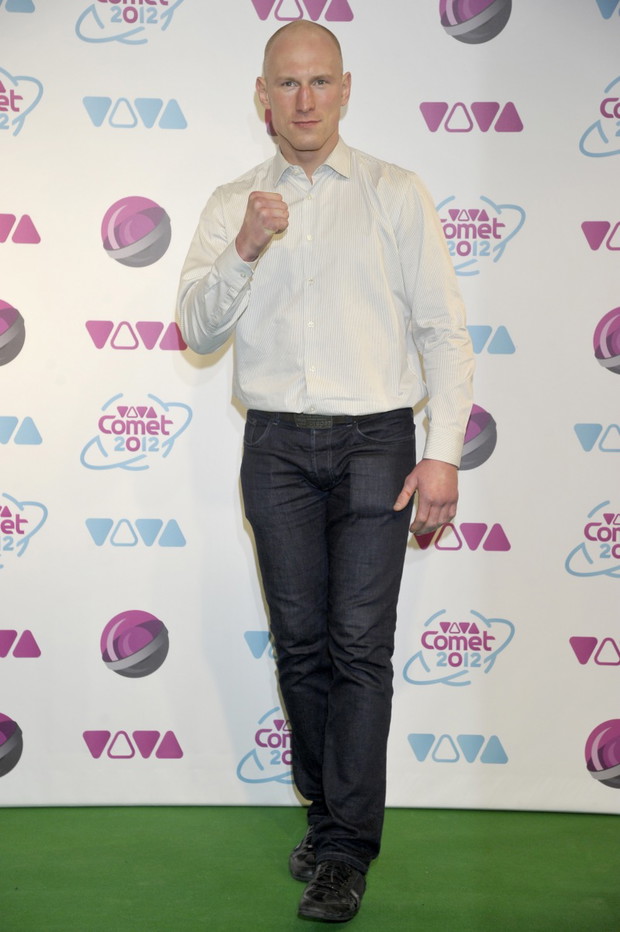 - Viva Comet 2012