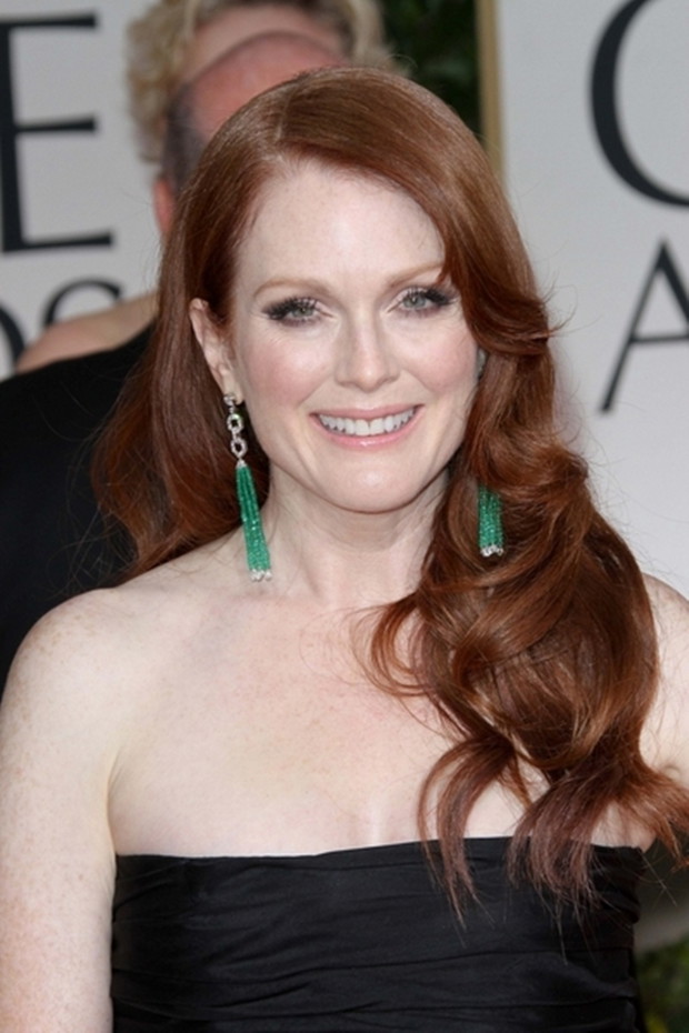 Julianne Moore, długie włosy na bok, Julianne Moore