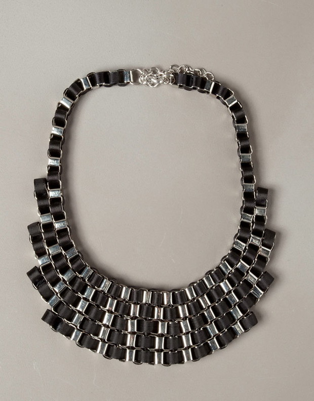 naszyjnik Pull and Bear w kolorze srebrnym - jesień/zima 2012/2013