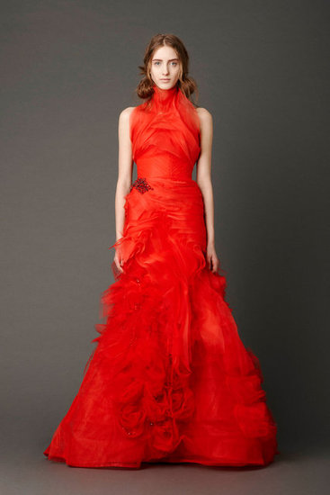 wyjątkowa czerwona suknia ślubna Vera Wang moda wiosenna 2013