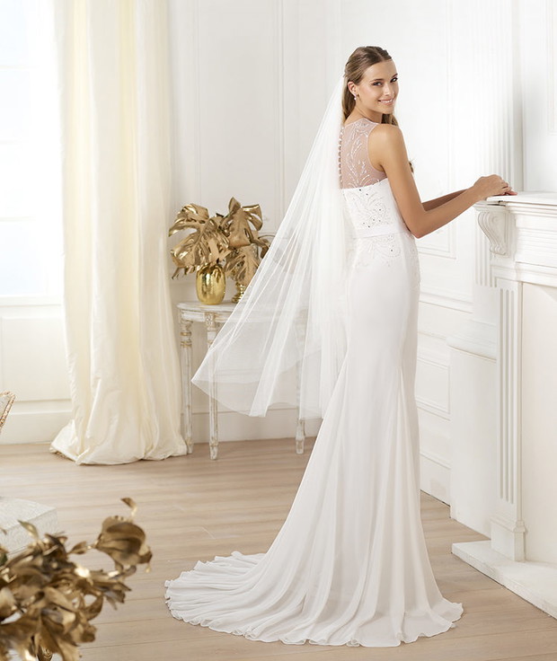 suknia ślubna Pronovias zabudowana