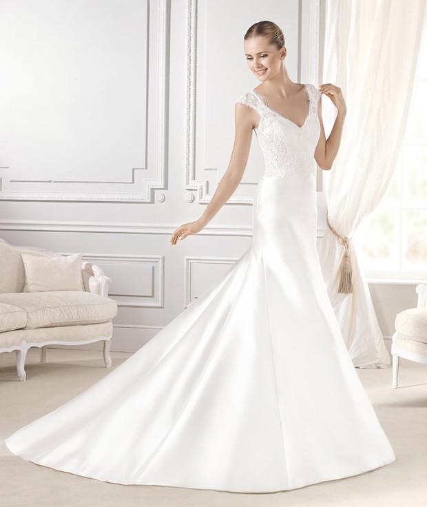 suknia ślubna La Sposa z dekoltem V