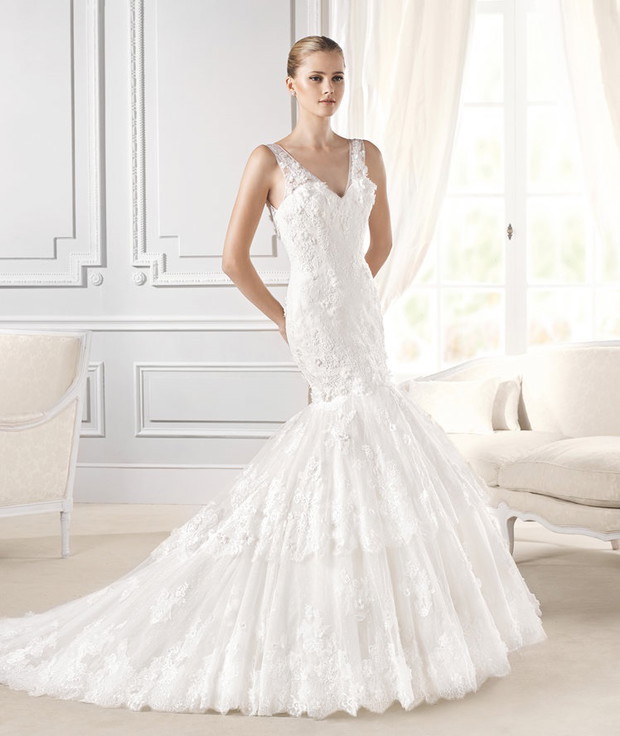 suknia ślubna La Sposa z dekoltem V
