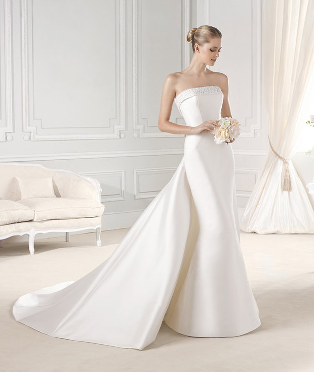 suknia ślubna La Sposa z dopinanem trenem
