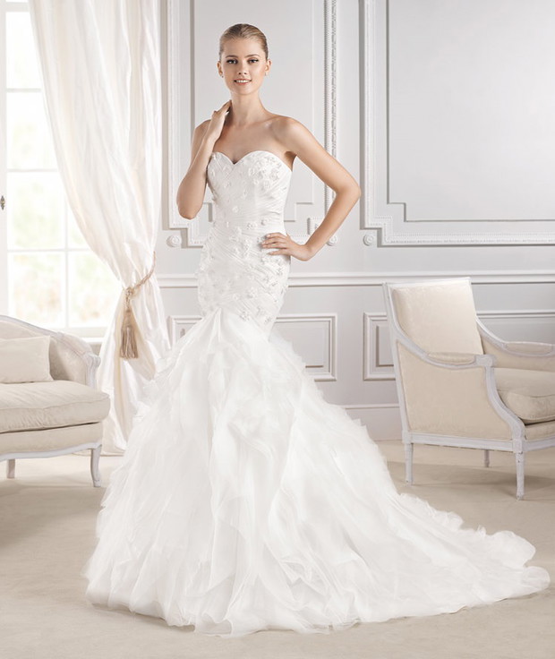 suknia ślubna La Sposa z falbanami
