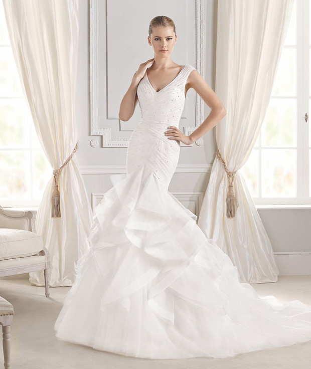 suknia ślubna La Sposa z falbanami
