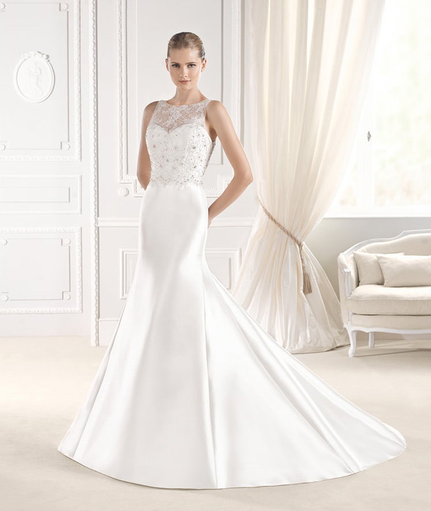 suknia ślubna La Sposa z koronkowam dekoltem