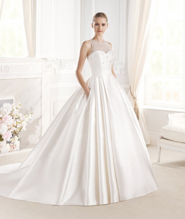 suknia ślubna La Sposa z siateczką