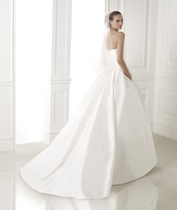 suknia ślubna Pronovias