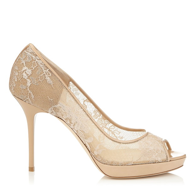 beżowe buty ślubne Jimmy Choo koronkowe