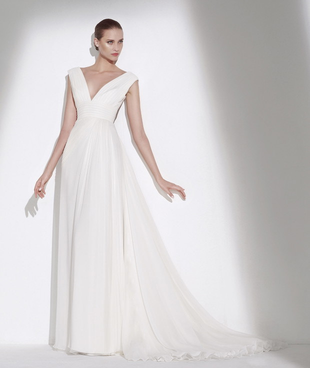 suknia ślubna Elie Saab z dekoltem V