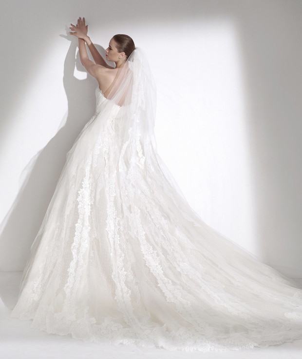 suknia ślubna Elie Saab z haftem