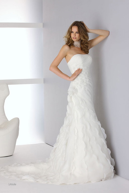 Suknie ślubne Affinity Bridal - jesień 2011