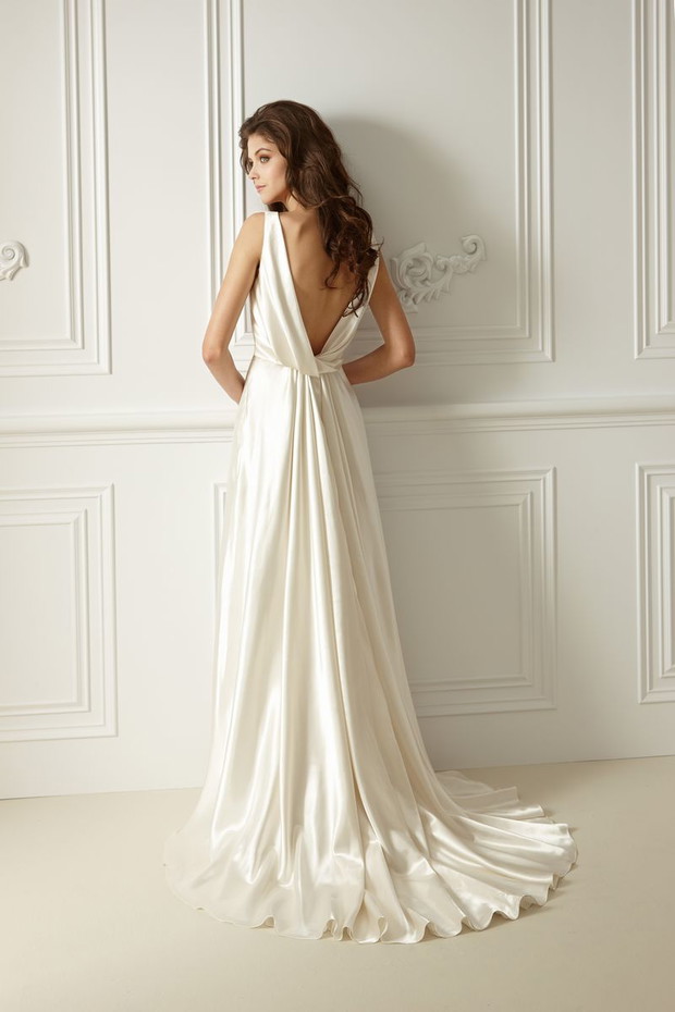 Suknie ślubne na ramiączkach - Jasmine Collection 2012