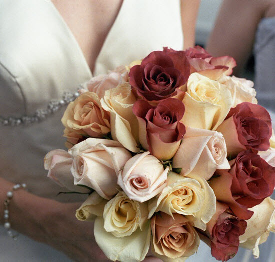 Bukiety ślubne z róż