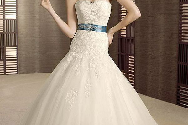 Materialy prasowe White One