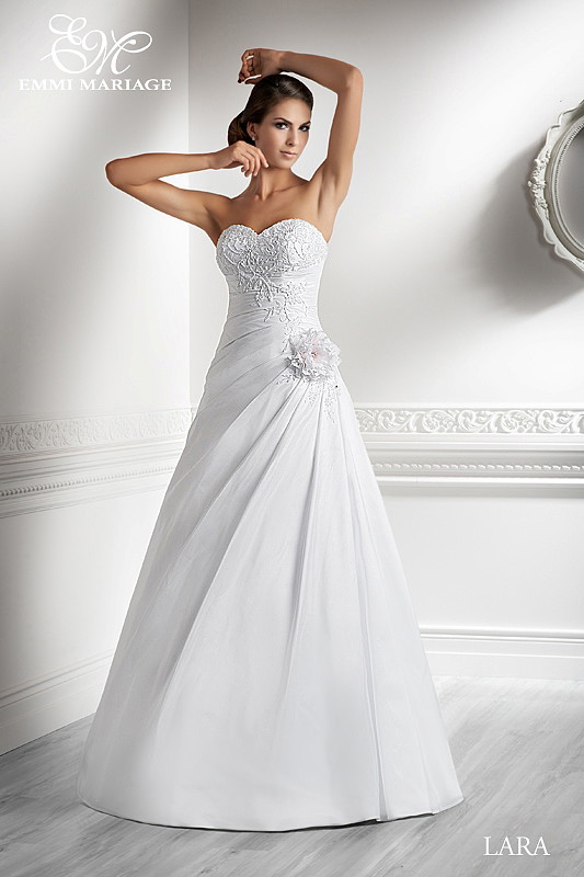 Sukienki ślubne Emmi Mariage - linia Exclusive 2013