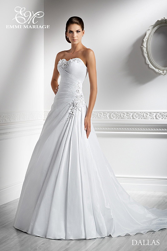 Sukienki ślubne Emmi Mariage - linia Exclusive 2013