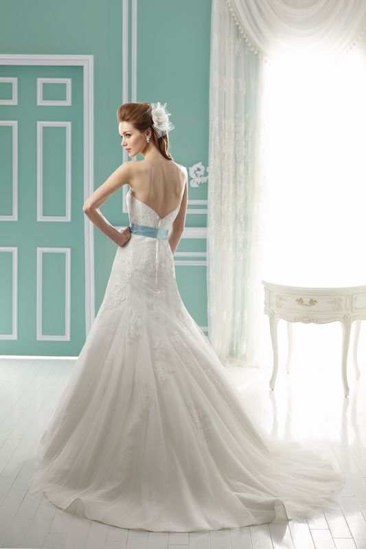 Suknie ślubne - Jasmine Collection 2013 (50 zdjęć!)
