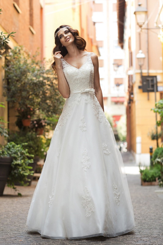 Suknie ślubne Annais Bridal - kolekcja 2015