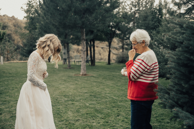 bride-wears-grandmother-old-wedding-1962-dress-penny-jensen-jordyn-cleverly-12-2fd3829